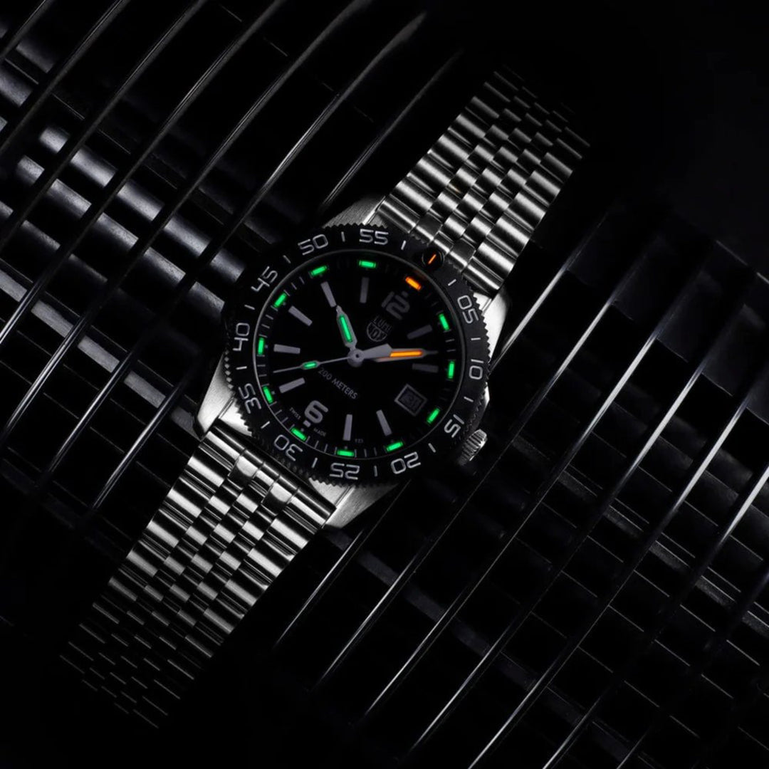 Pacific Diver Ripple Black Quartz 39MM Watch