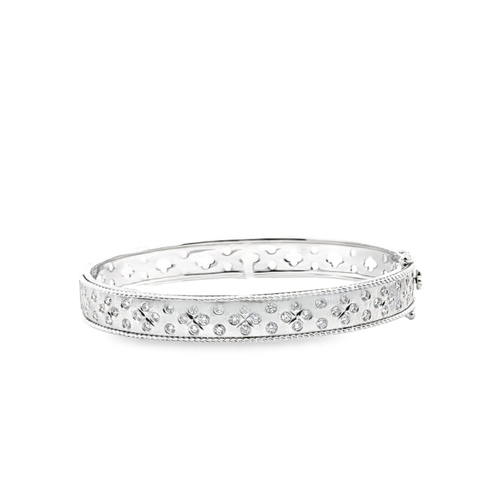 18K White Gold Diamond Clover Embeded Bangle