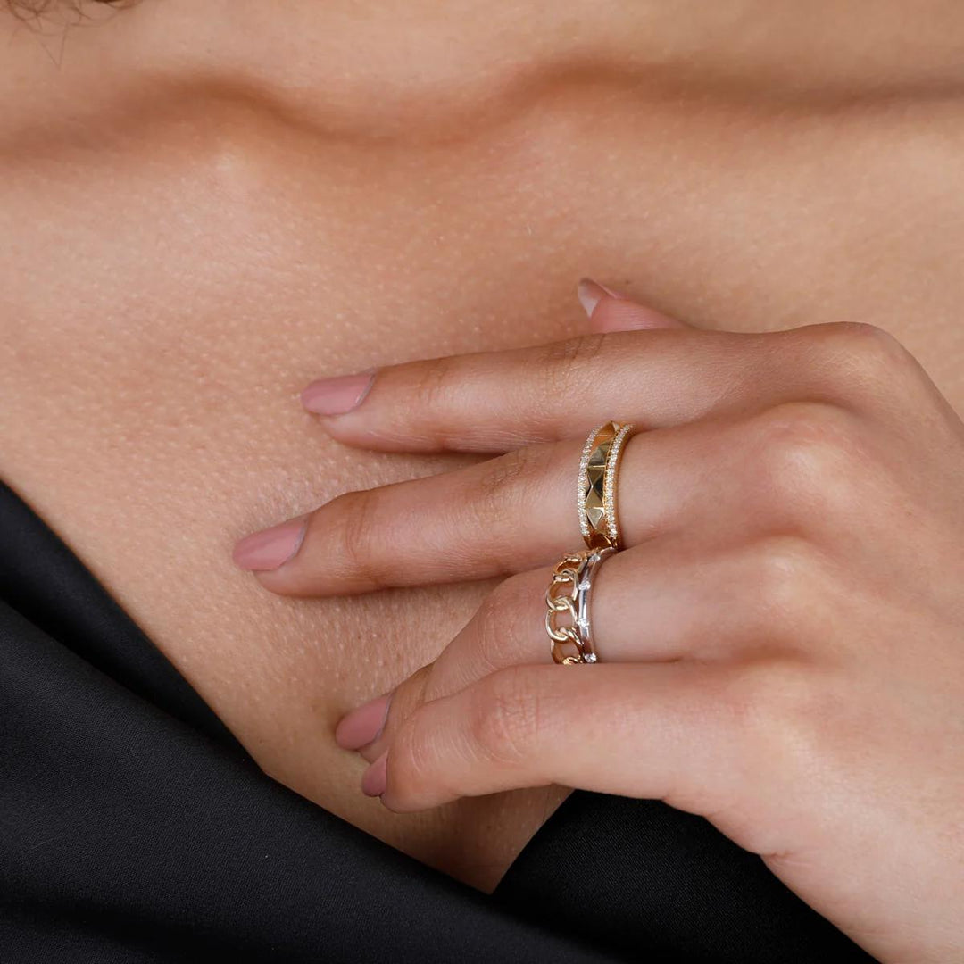 14K Yellow Gold Diamond Studded Ring
