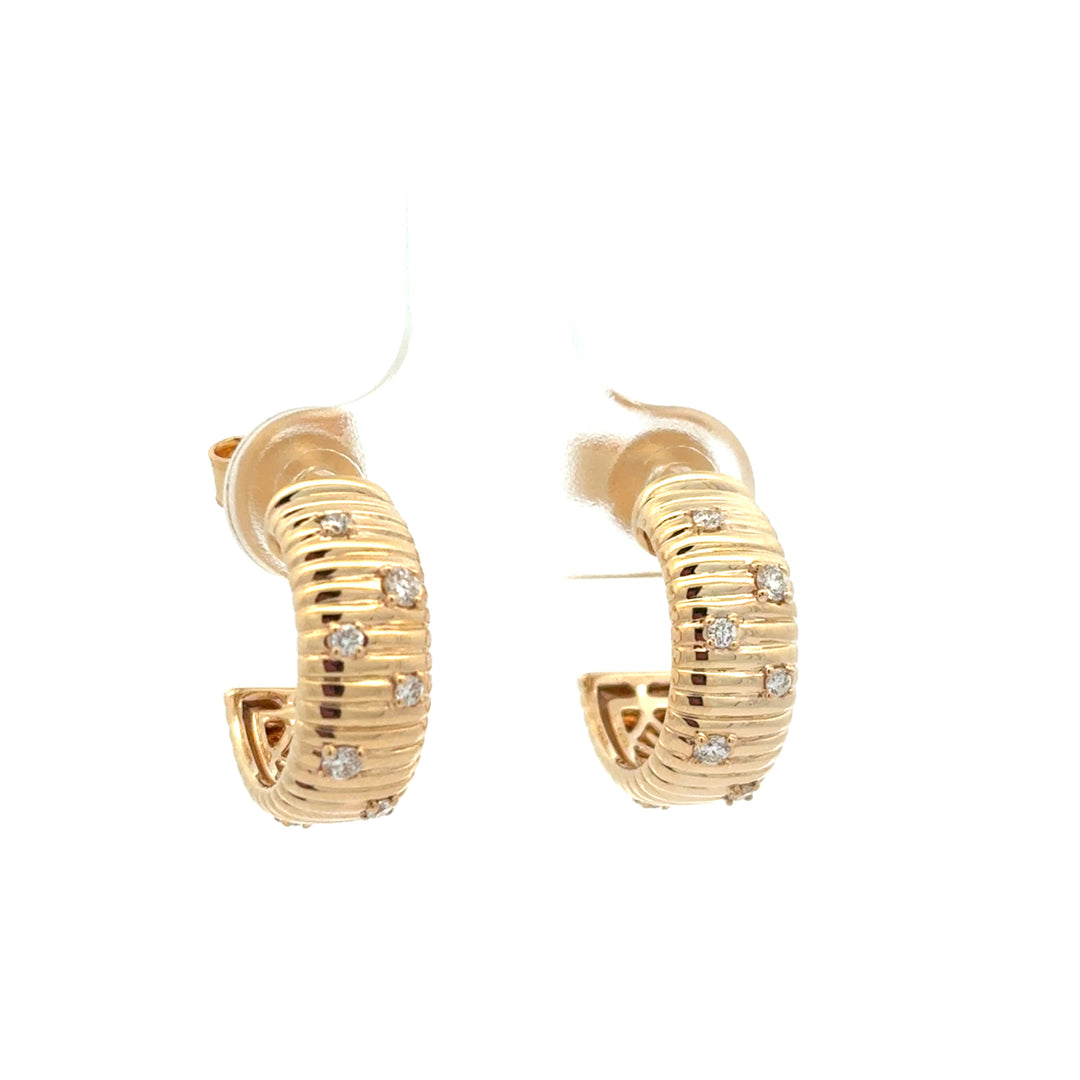 14K Yellow Gold Diamond Aurelia Star Fluted Huggie Hoop Earrings